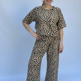 Half Sleeve Leopard top - Curvy