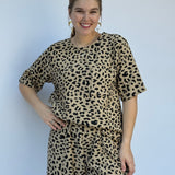Half Sleeve Leopard top - Curvy