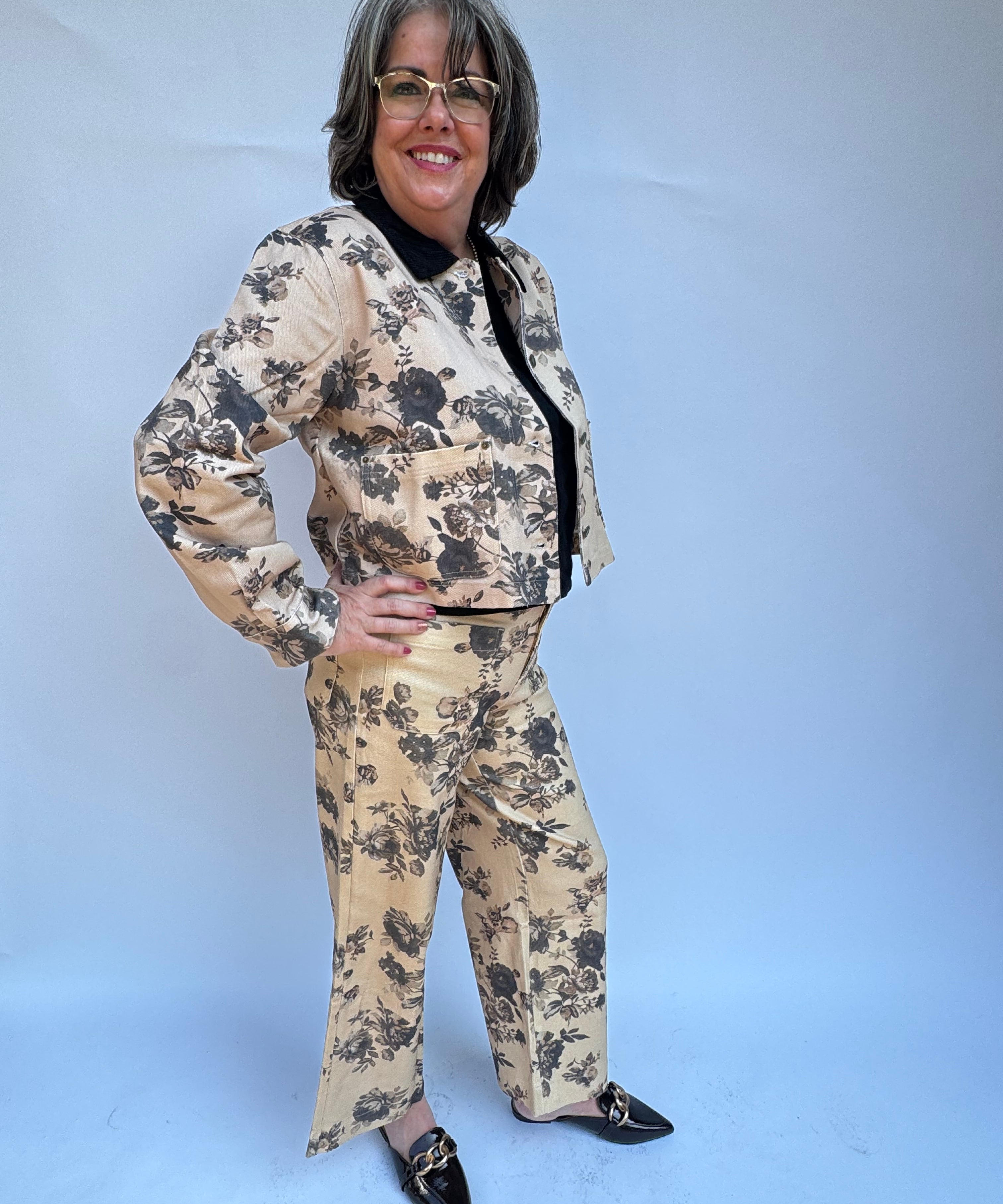 Floral ankle length pants