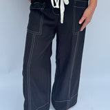Wide legs pants with drawstring waistline